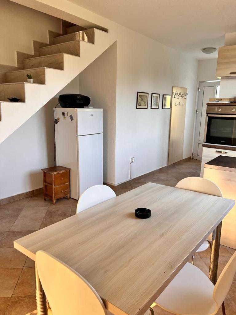 Talija Apartments Krimovica Budva Kamer foto